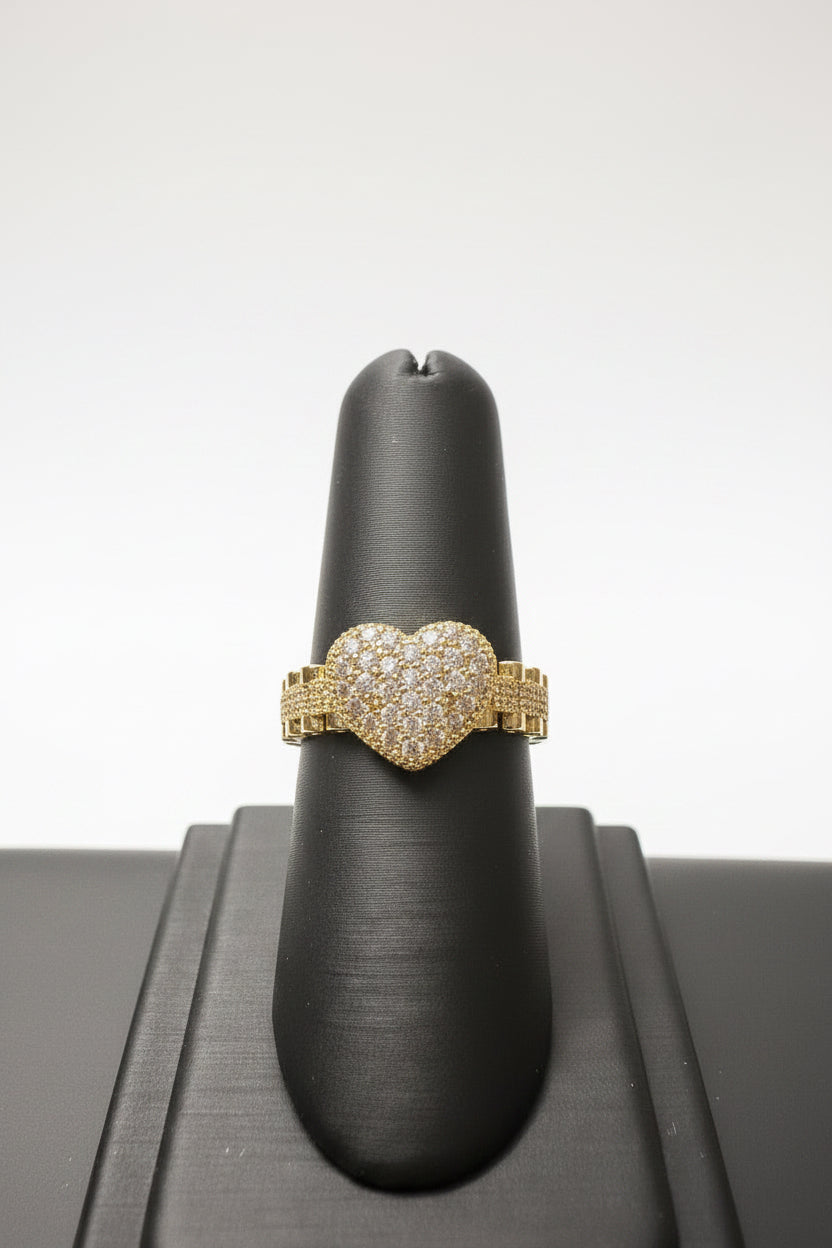 Anillo de Corazón con Zirconias – Oro Laminado