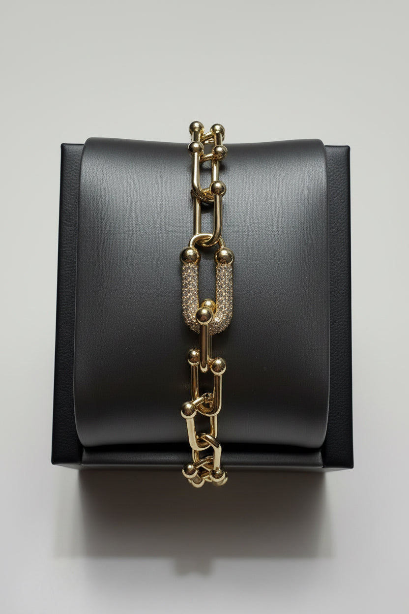 Pulsera de Oro Laminado con Eslabones y Detalle Brillante – 7”
