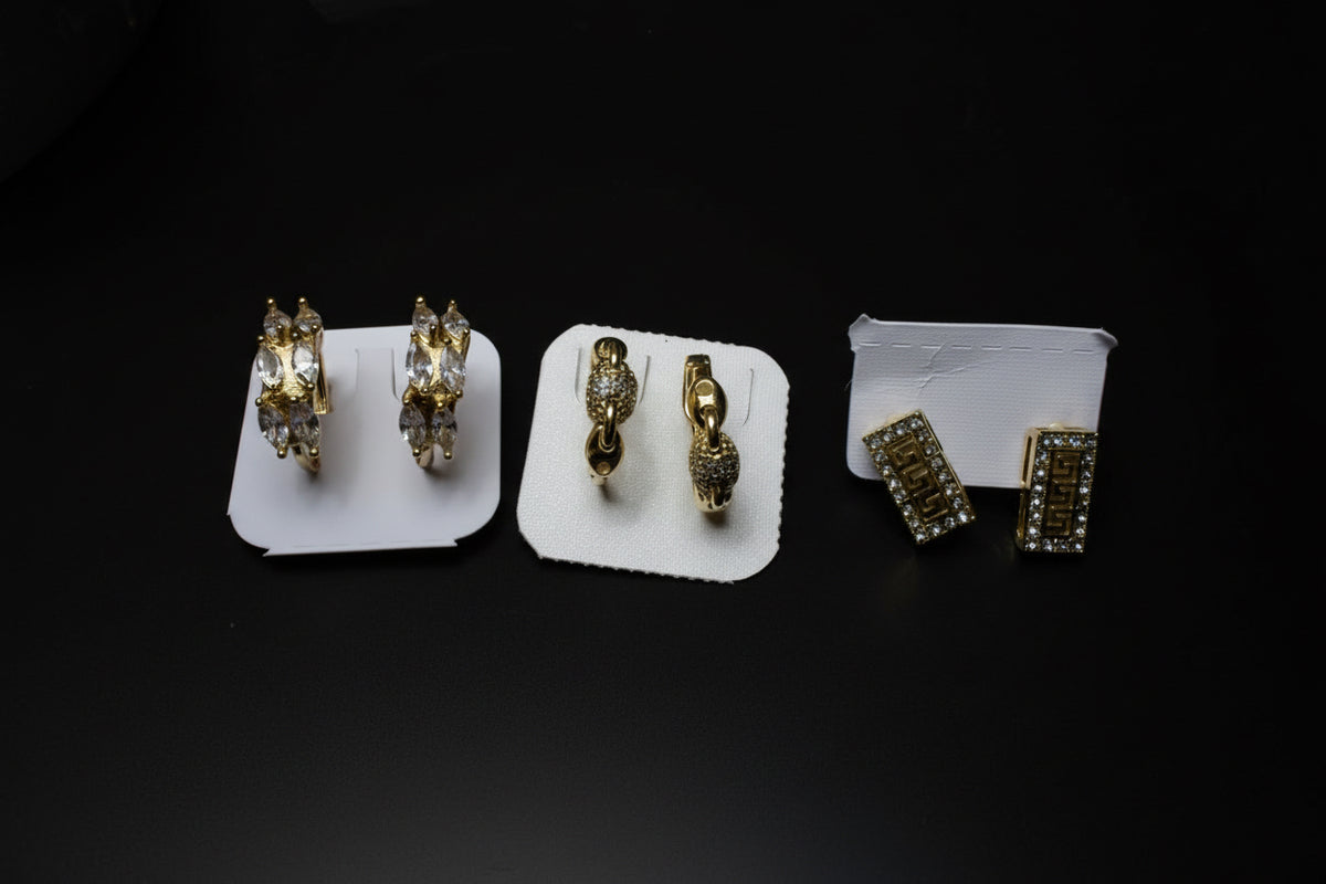 Aretes Dorados con Zirconias – Diferentes Diseños